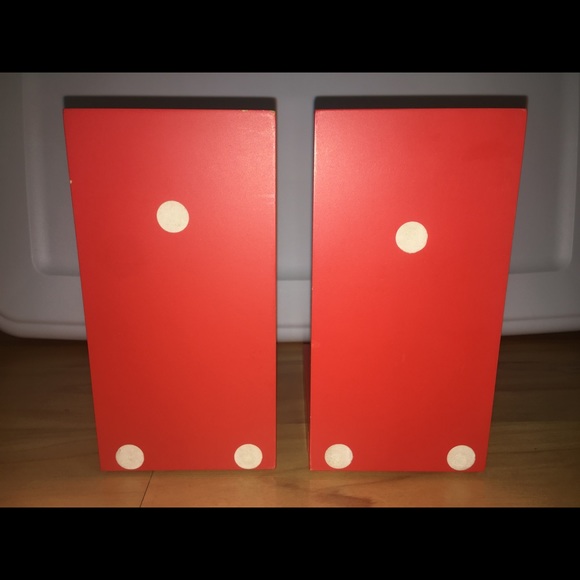 SOLD Olivia the Pig Wooden Bookends - Picture 5 of 10